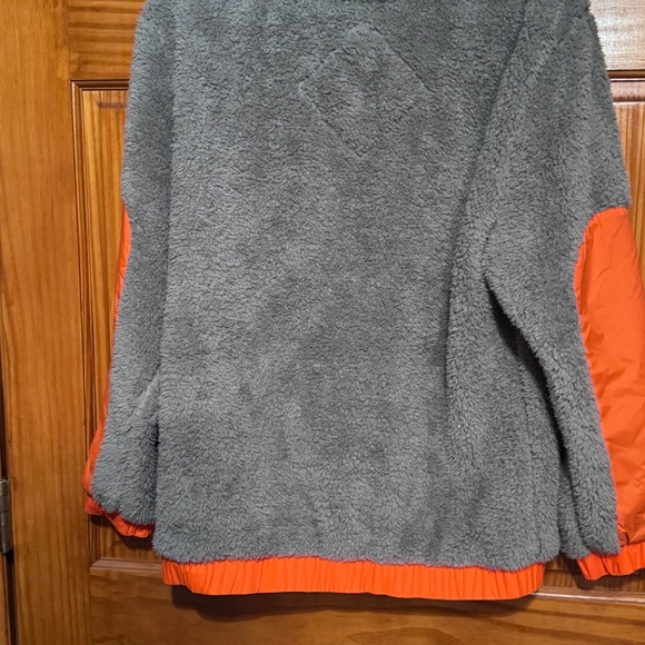 UGG Niko Sherpa Crewneck pullover - Picture 4 of 5